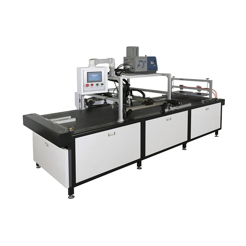 Poolautomaatne kasti kokkupanemismasin